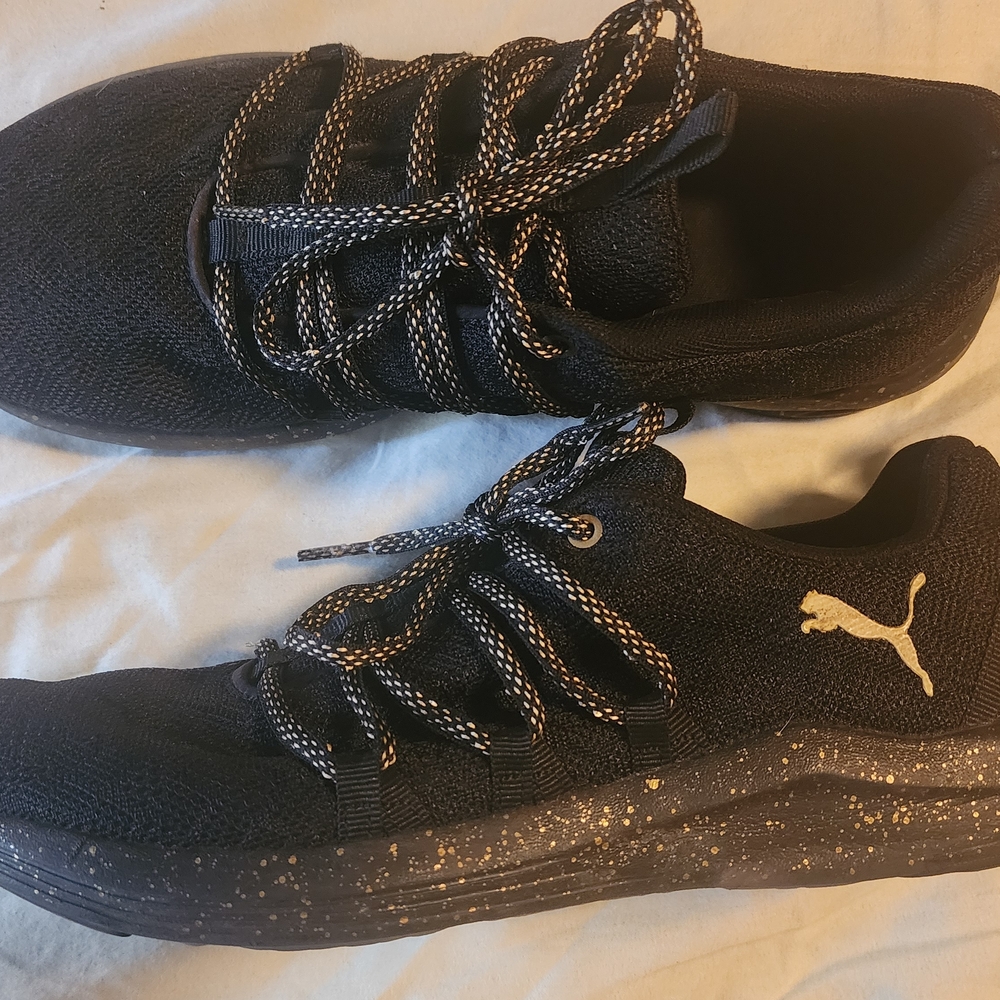 Puma Black Sneakers with Speckled Midsole and Reflective Laces